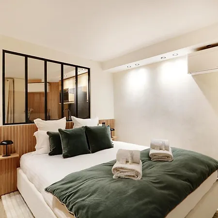 Pick A Flat's In Odeon - Rue Saint André Des Arts